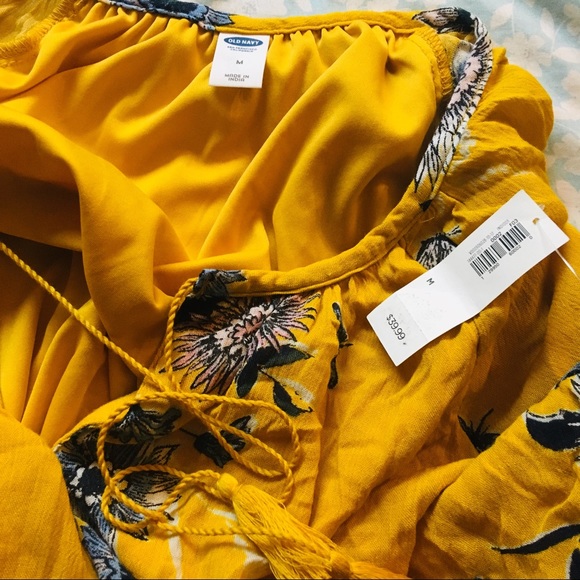 NWT FLORAL DRESS - Picture 2 of 5